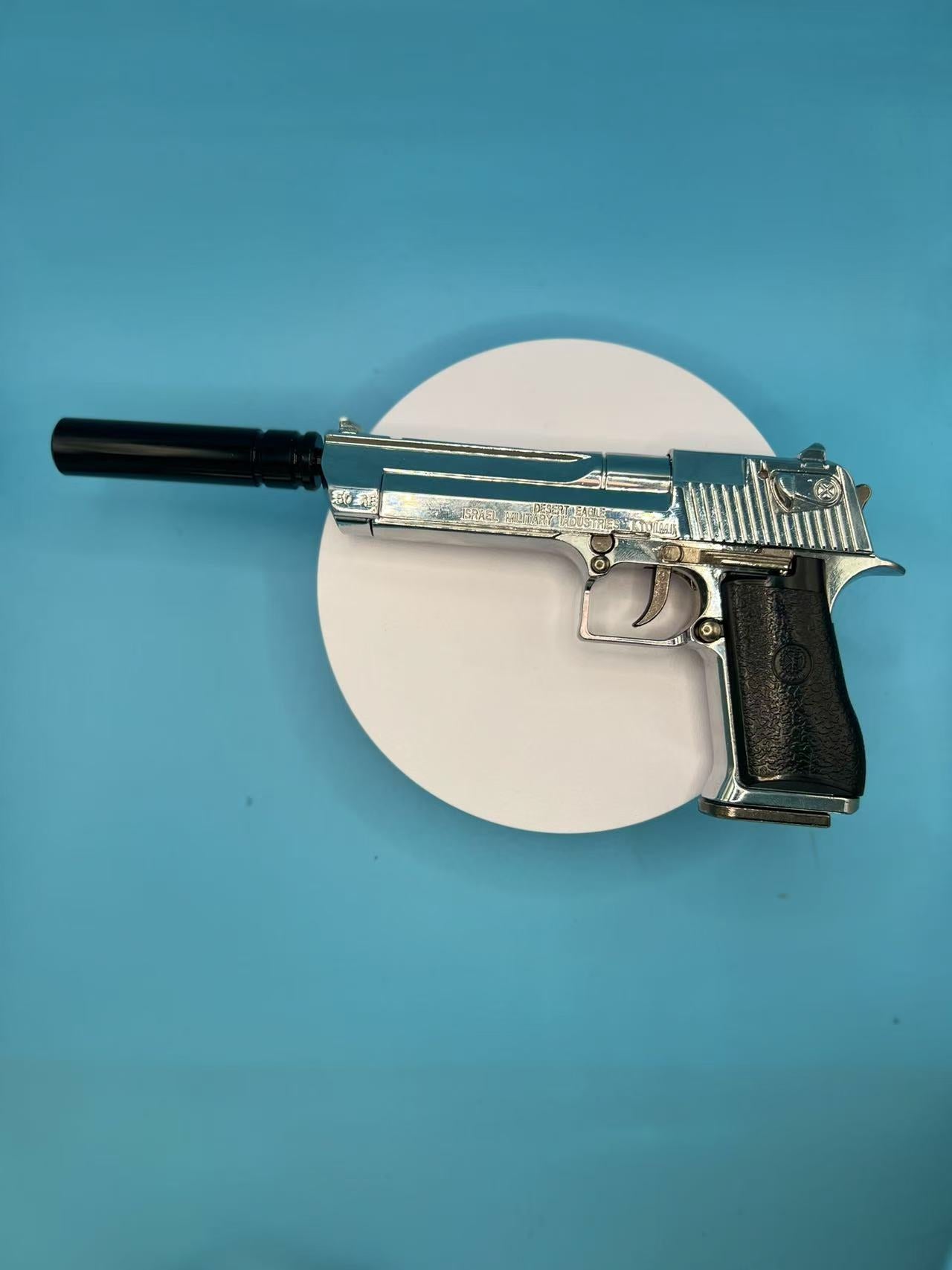 New generation upgraded version of Desert Eagle 1:2.05 alloy toy model gun children's toys cannot be fired